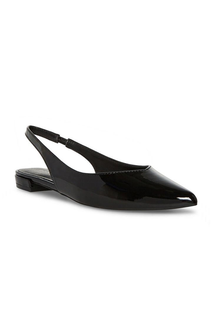 Delaneyy Black Closed Flats & Ballerinas