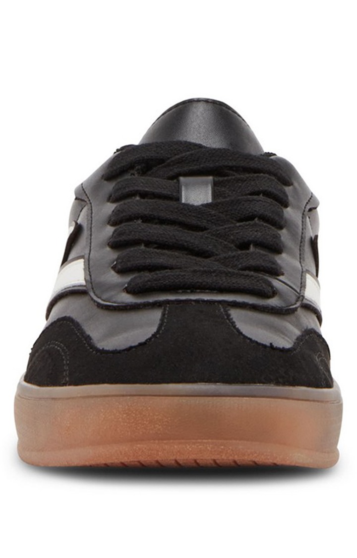 Giia Black Sneakers