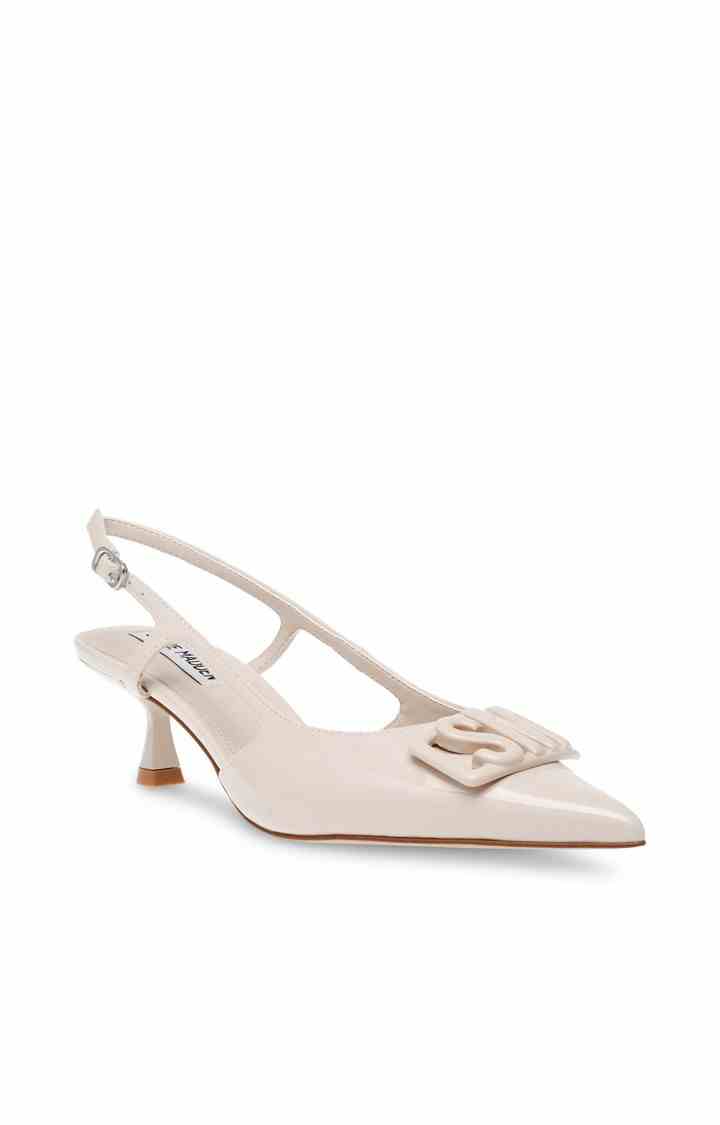 Leela White Pumps