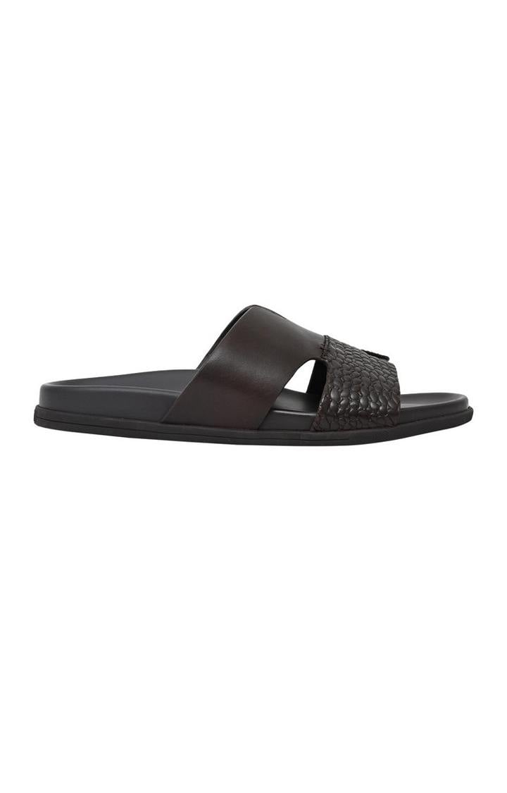 Teleport Brown Sandals & Flip Flops