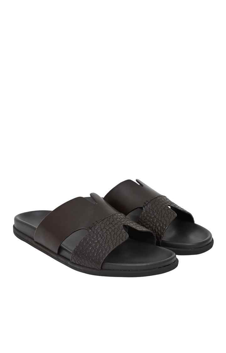 Teleport Brown Sandals & Flip Flops
