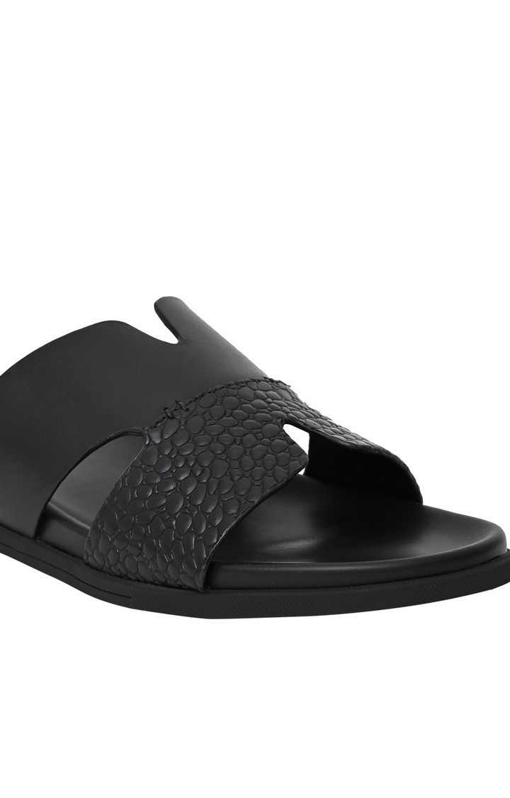 Teleport Black Sandals & Flip Flops