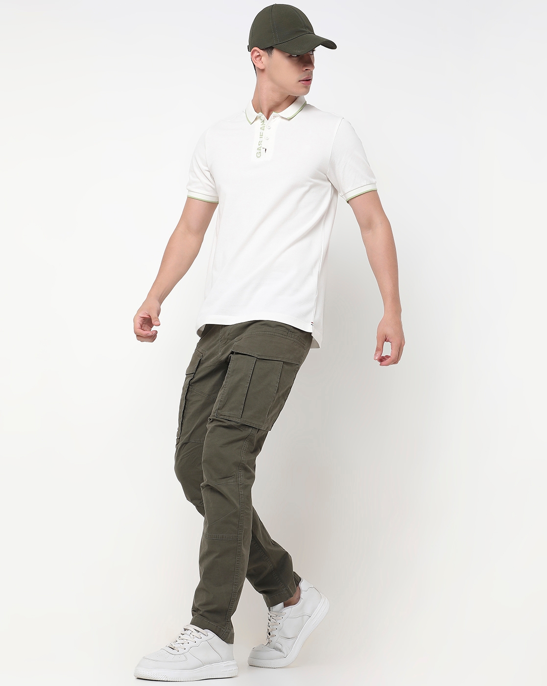 GAS | Regular Tapered Fit Solid Cotton Lycra Trousers