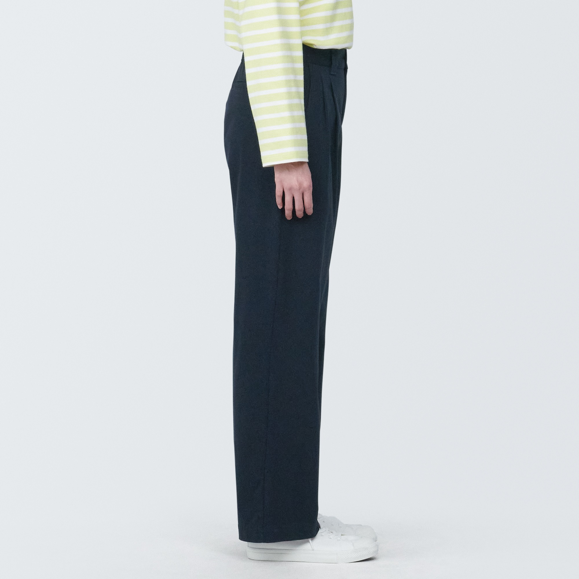 4-Way stretch chino Tucked wide pants