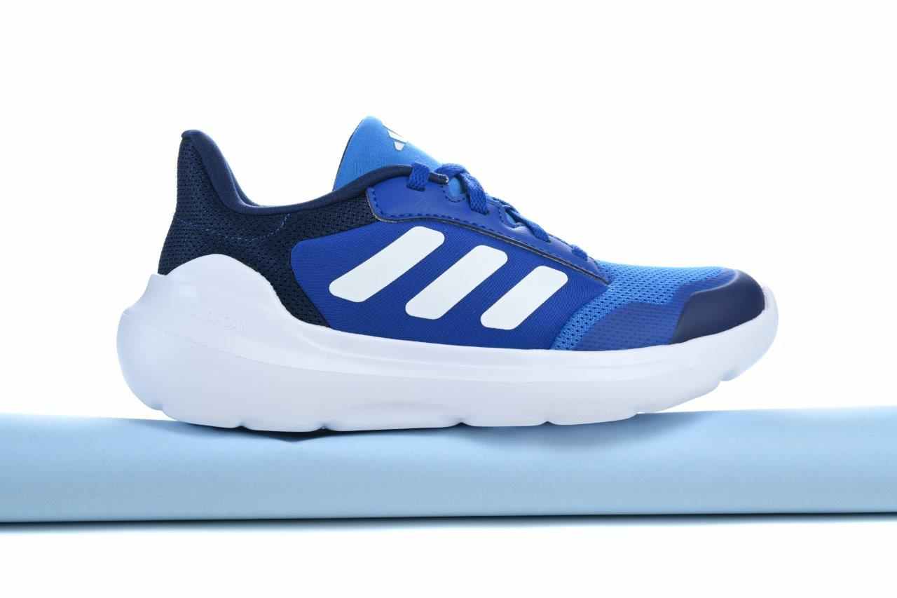 https://cdn.fynd.com/v2/falling-surf-7c8bb8/fyprod/wrkr/products/pictures/item/free/original/000000410460339001/fSEHnkawJHz-IE3549_5.jpg