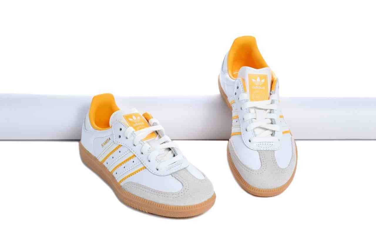 Adidas KIDS Unisex White Sneakers