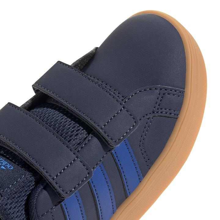https://cdn.fynd.com/v2/falling-surf-7c8bb8/fyprod/wrkr/products/pictures/item/free/original/000000410460680001/Tn_bQTzNoz-IE8886_3.jpg