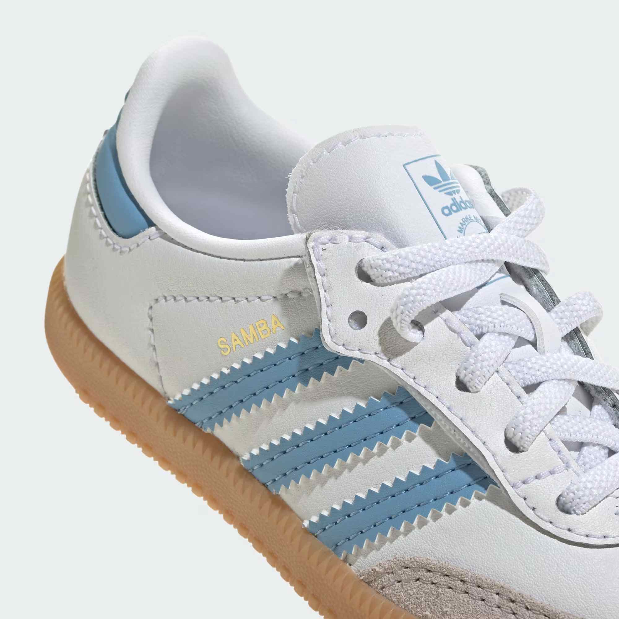 Adidas kids Unisex White Sneakers