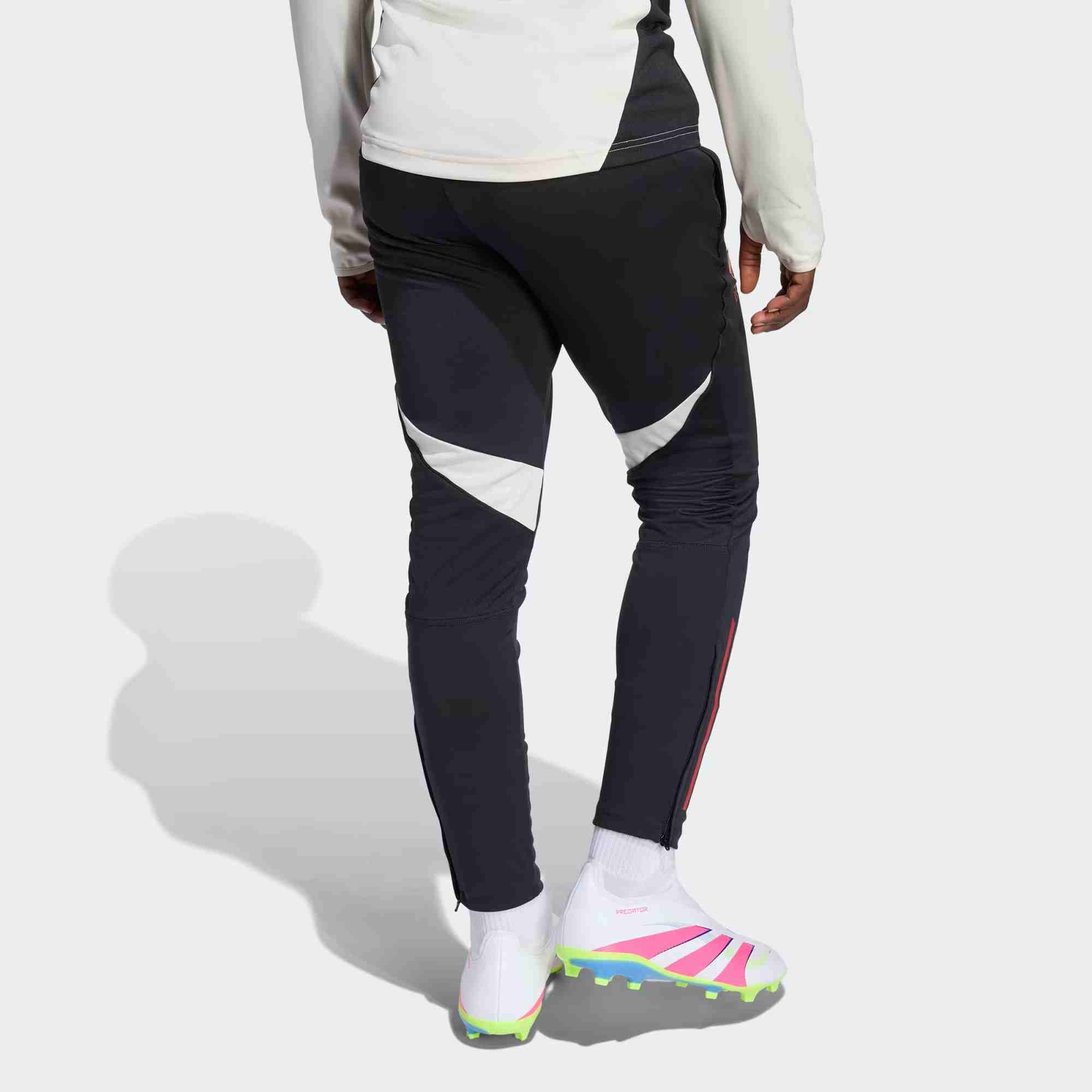 https://cdn.fynd.com/v2/falling-surf-7c8bb8/fyprod/wrkr/products/pictures/item/free/original/000000410461218001/ip8G7j81oQr-JV6564_5.jpg