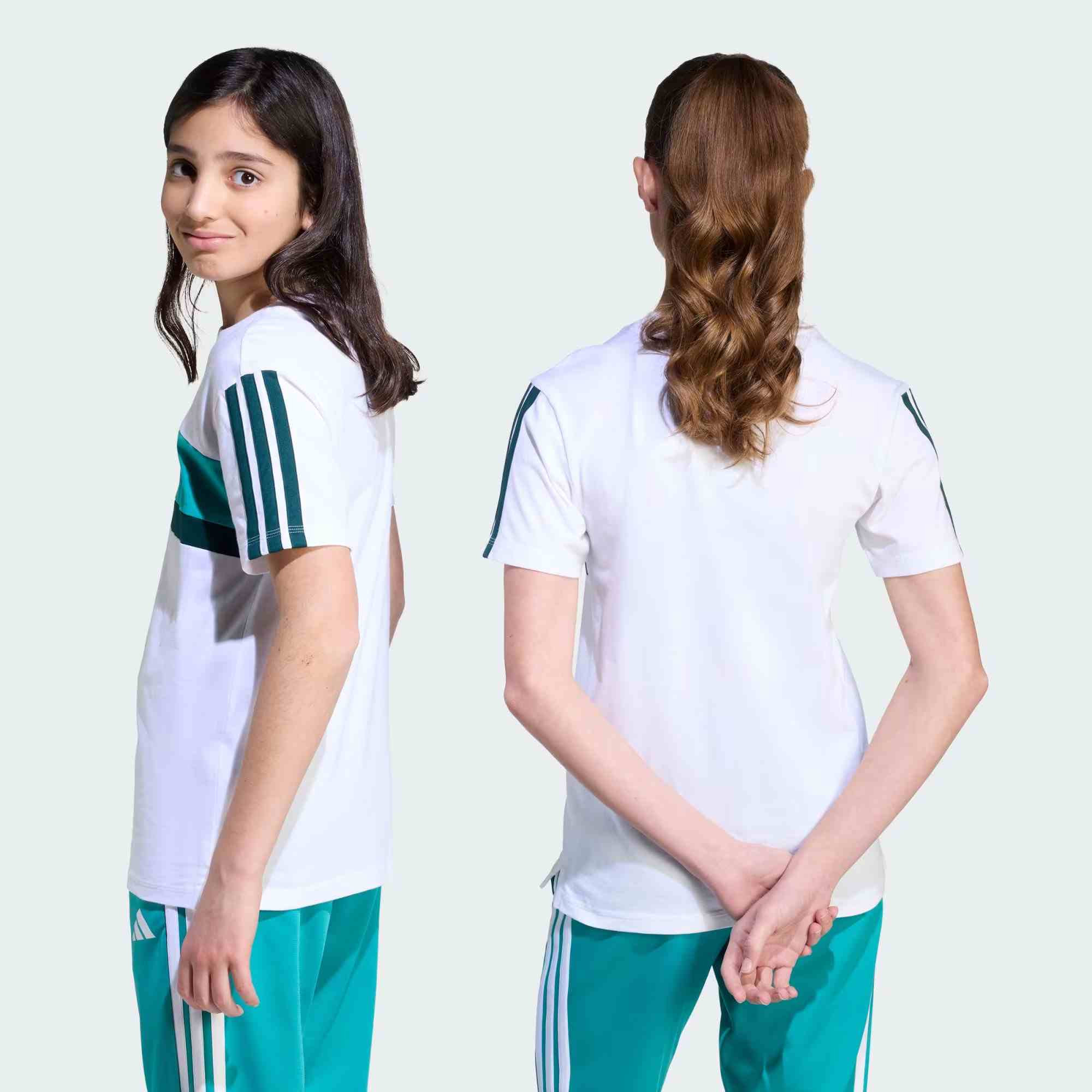 https://cdn.fynd.com/v2/falling-surf-7c8bb8/fyprod/wrkr/products/pictures/item/free/original/000000410461248001/iFc2sA-8Q7UM-JX0192_5.jpg