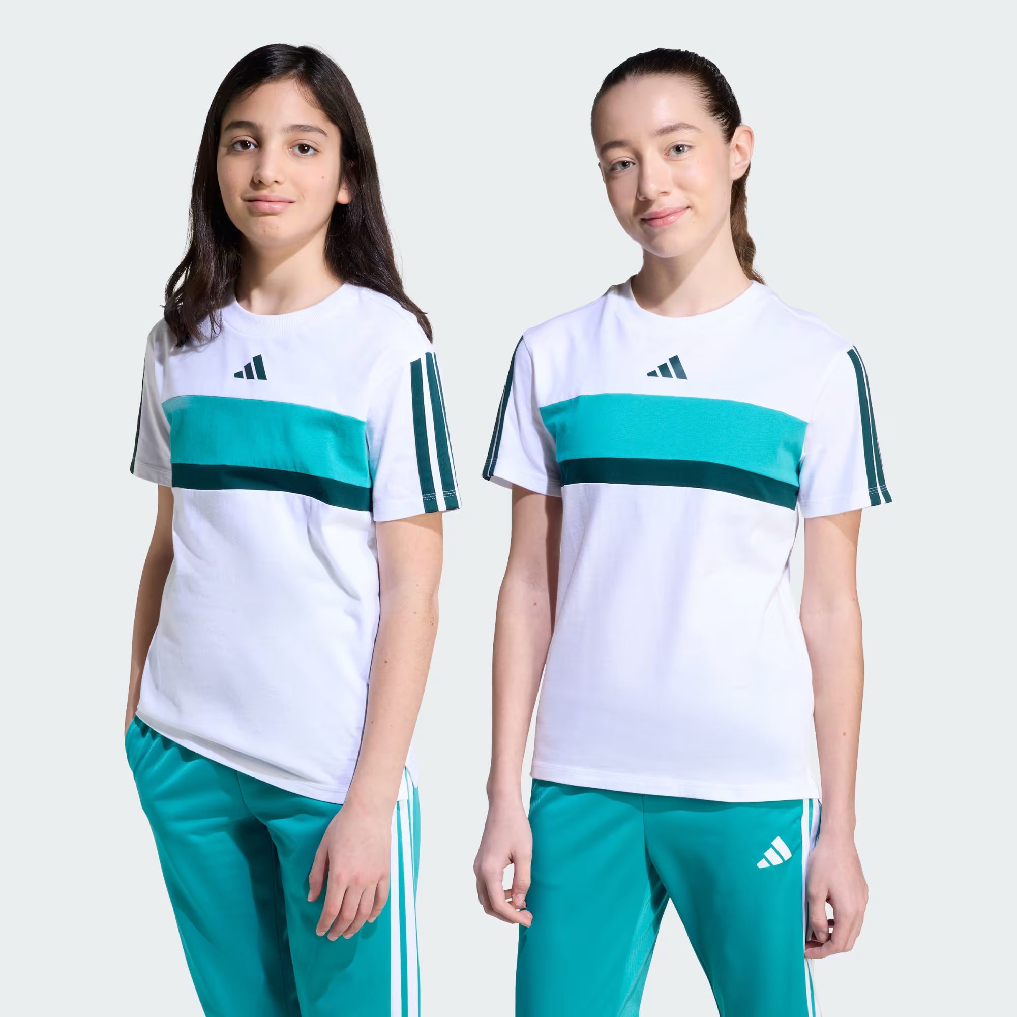 https://cdn.fynd.com/v2/falling-surf-7c8bb8/fyprod/wrkr/products/pictures/item/free/original/000000410461248001/rJ9WFbv6XpfX-JX0192_4.jpg