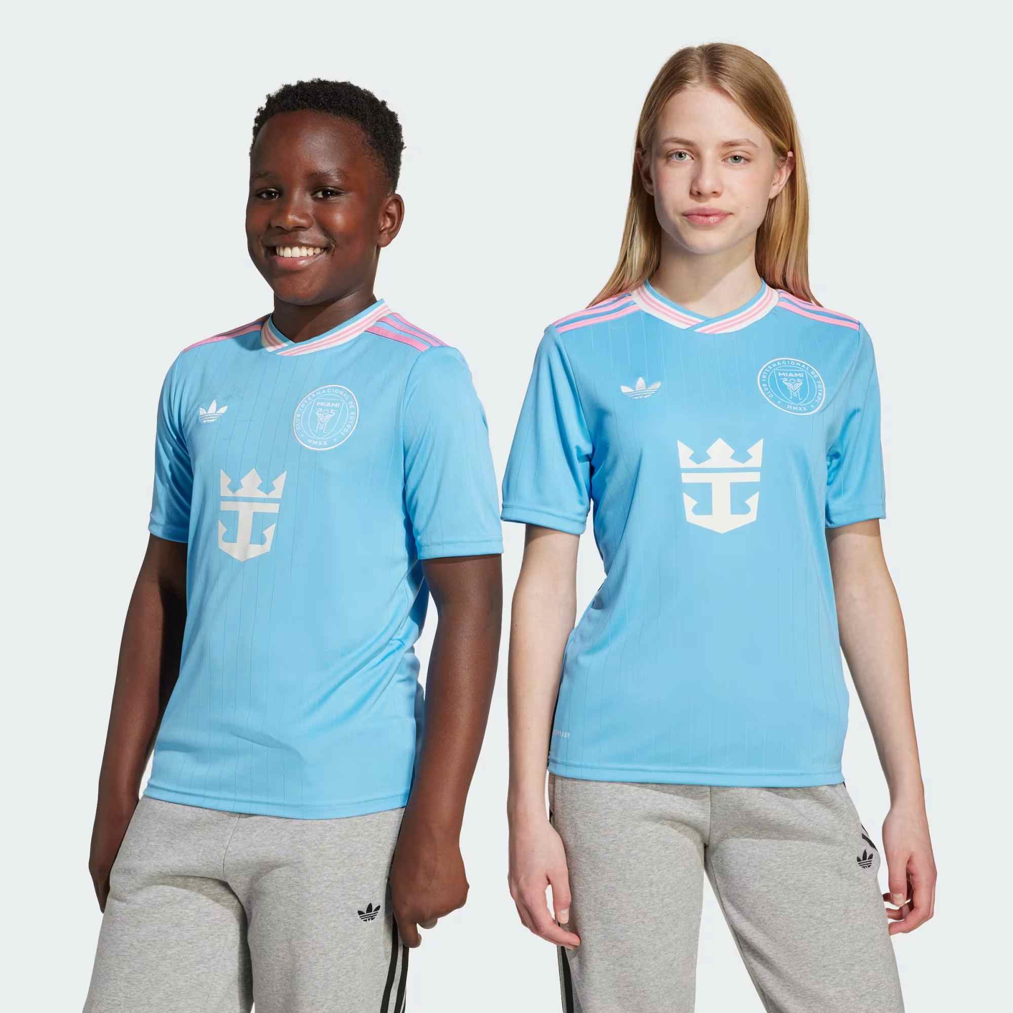 Adidas kids Unisex Blue Jerseys