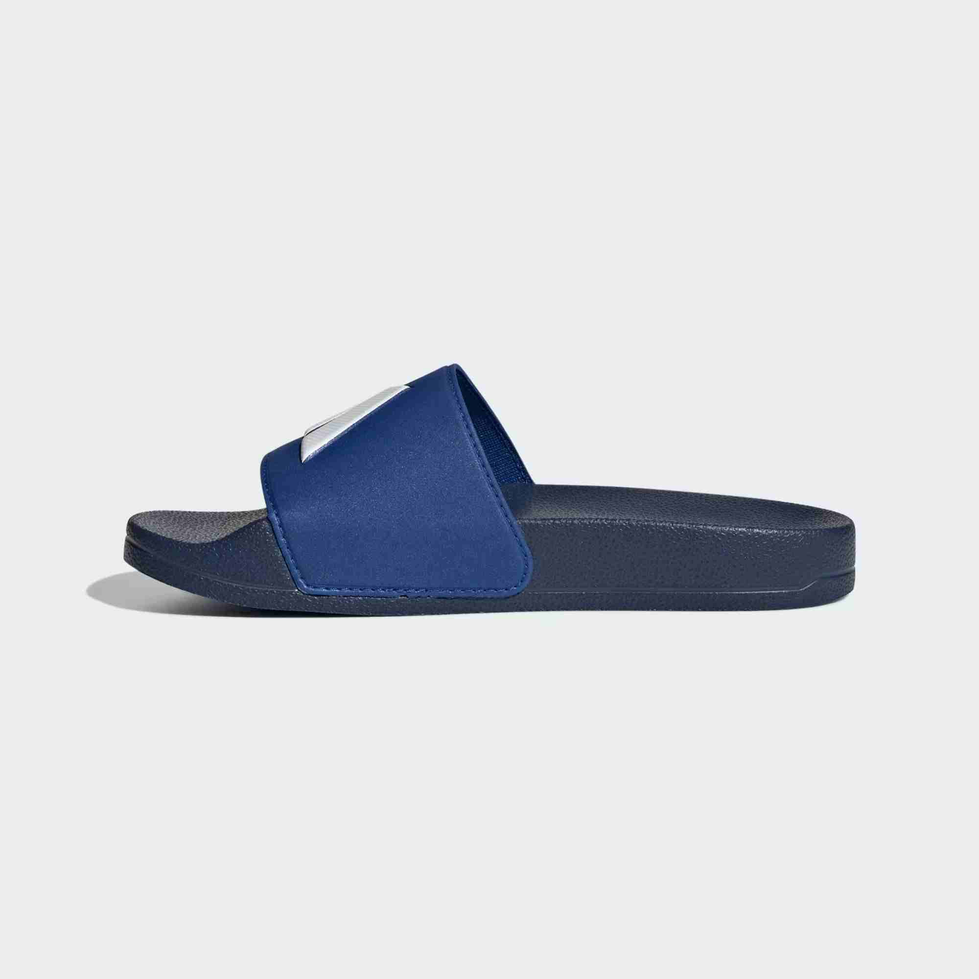 https://cdn.fynd.com/v2/falling-surf-7c8bb8/fyprod/wrkr/products/pictures/item/free/original/000000410461535001/tQkAV1U-H84q-JS2520_6.jpg