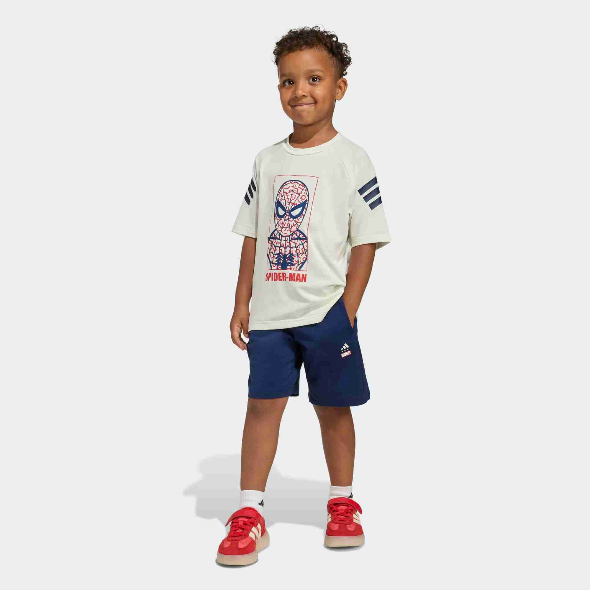 https://cdn.fynd.com/v2/falling-surf-7c8bb8/fyprod/wrkr/products/pictures/item/free/original/000000410461625001/Y_HmKJUE_xc-JZ3544_6.jpg