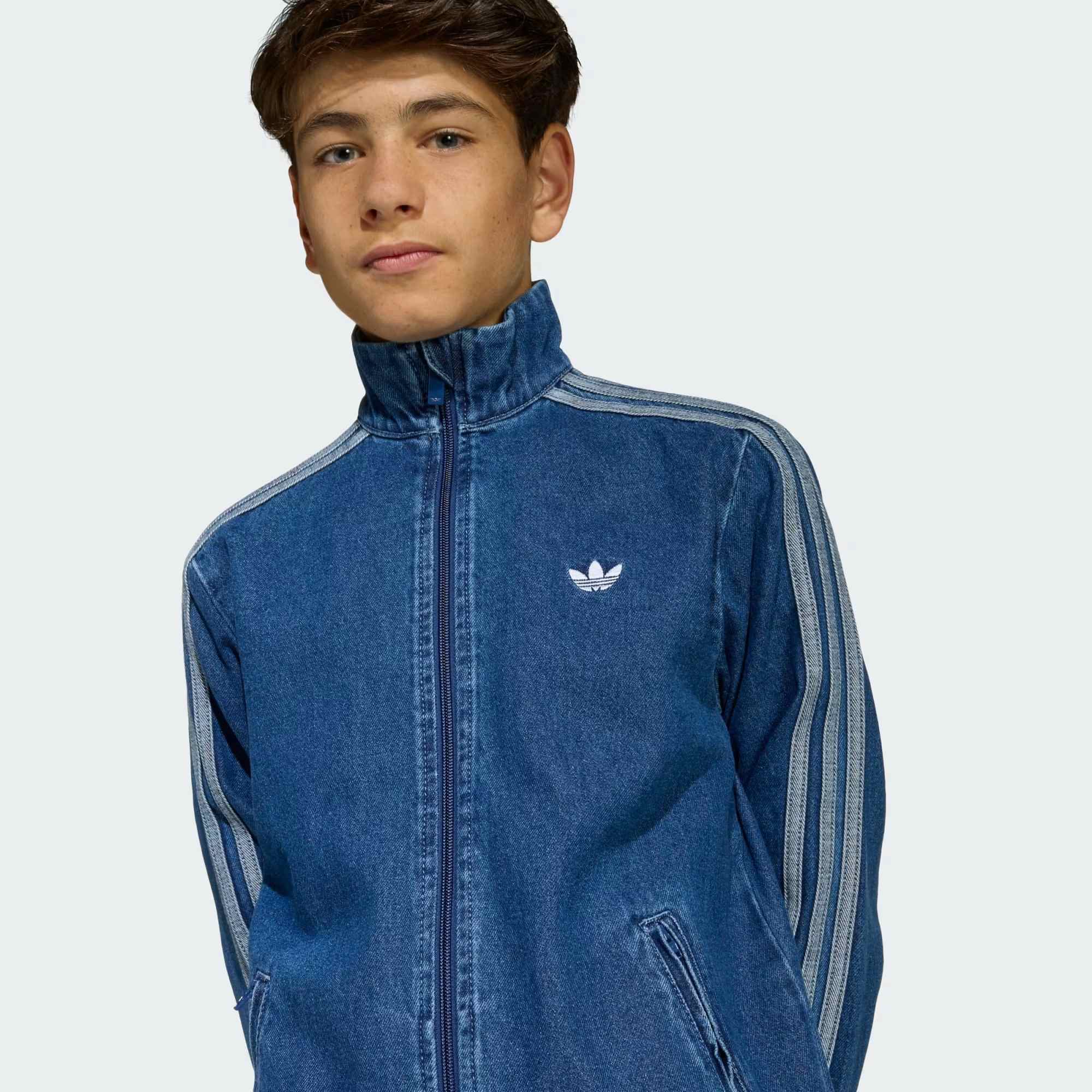 https://cdn.fynd.com/v2/falling-surf-7c8bb8/fyprod/wrkr/products/pictures/item/free/original/000000410461812001/EKYZdbxLCwNL-KE2849_2.jpg