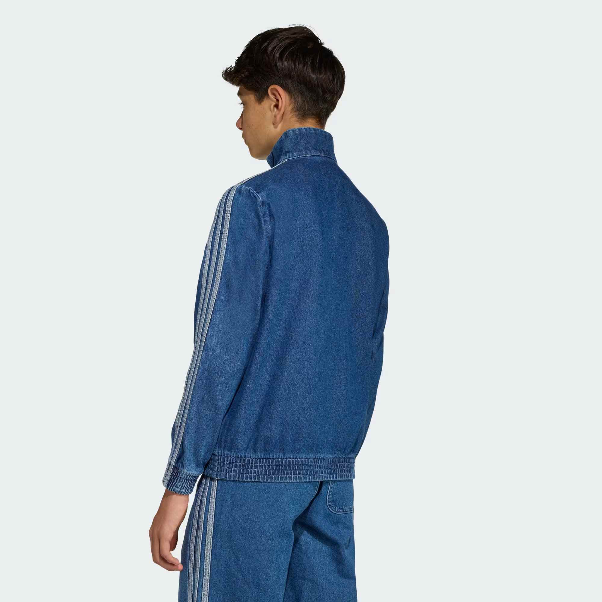 https://cdn.fynd.com/v2/falling-surf-7c8bb8/fyprod/wrkr/products/pictures/item/free/original/000000410461812001/ixSUNIubwA4n-KE2849_5.jpg