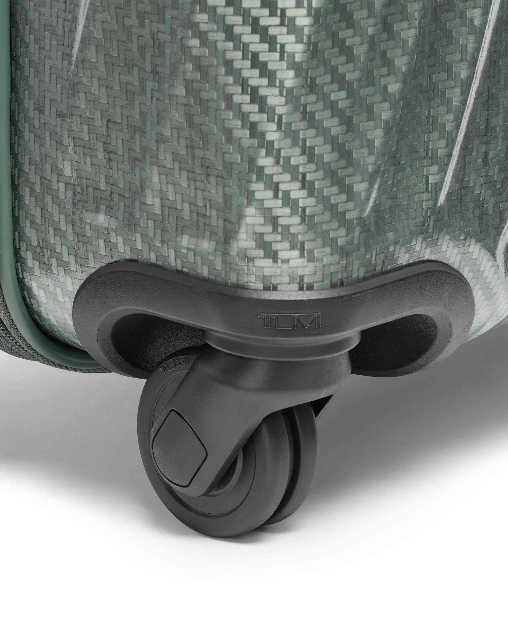 Continental 4 Wheeled Carry-On