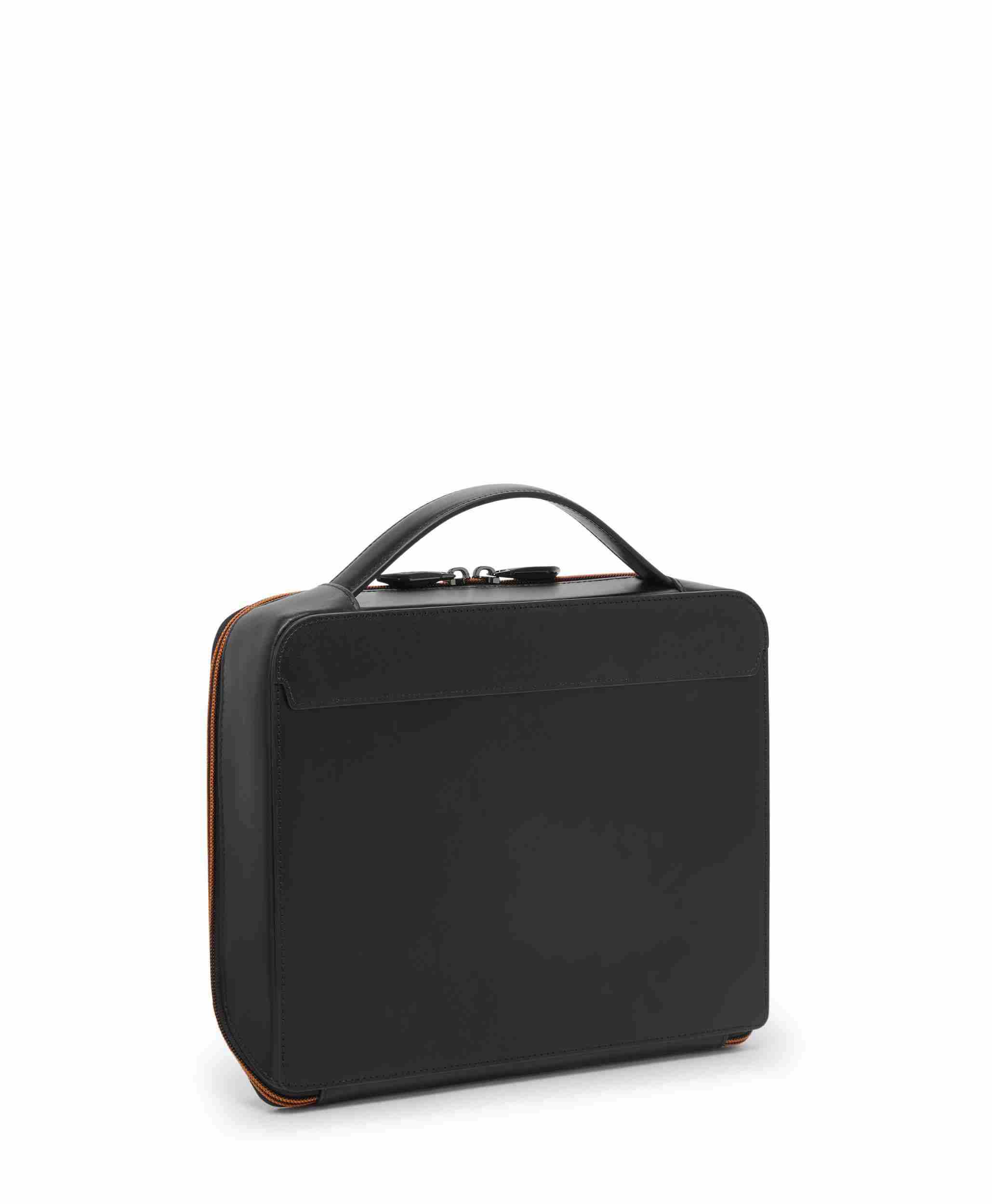 TRAVEL ACCESSORIES CASE