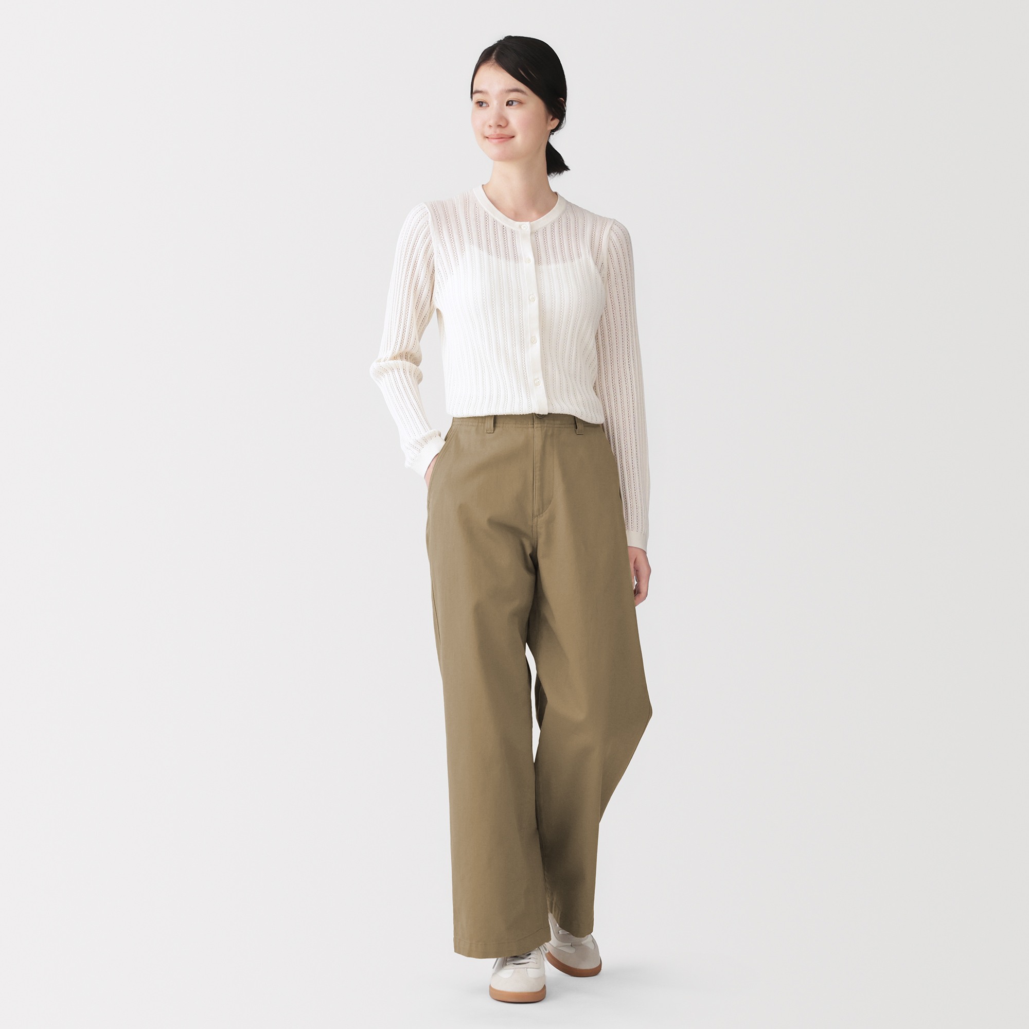 W's Slub yarn chino wide-fit pants