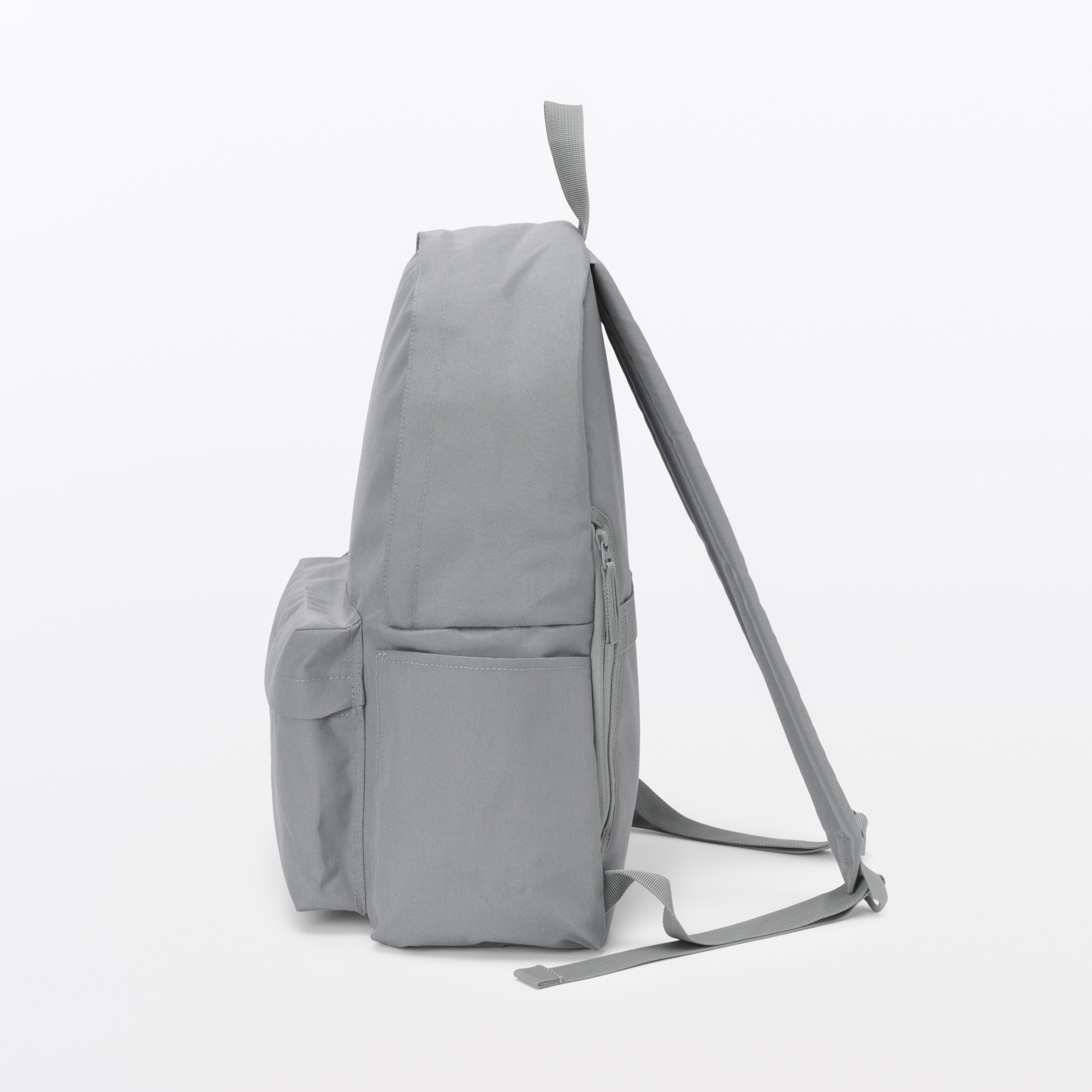 Fatigue reduction water repellent backpack