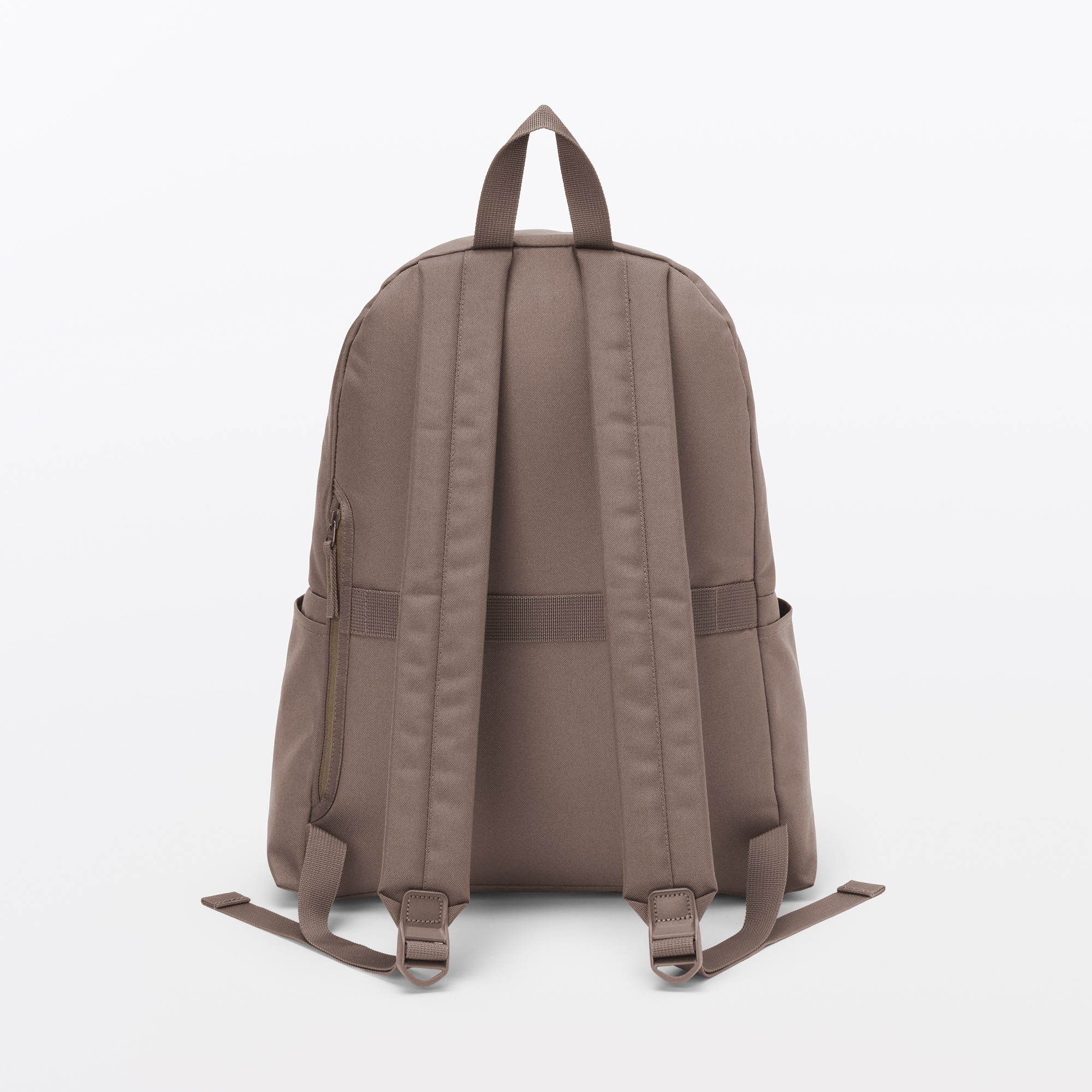 Fatigue reduction water repellent backpack