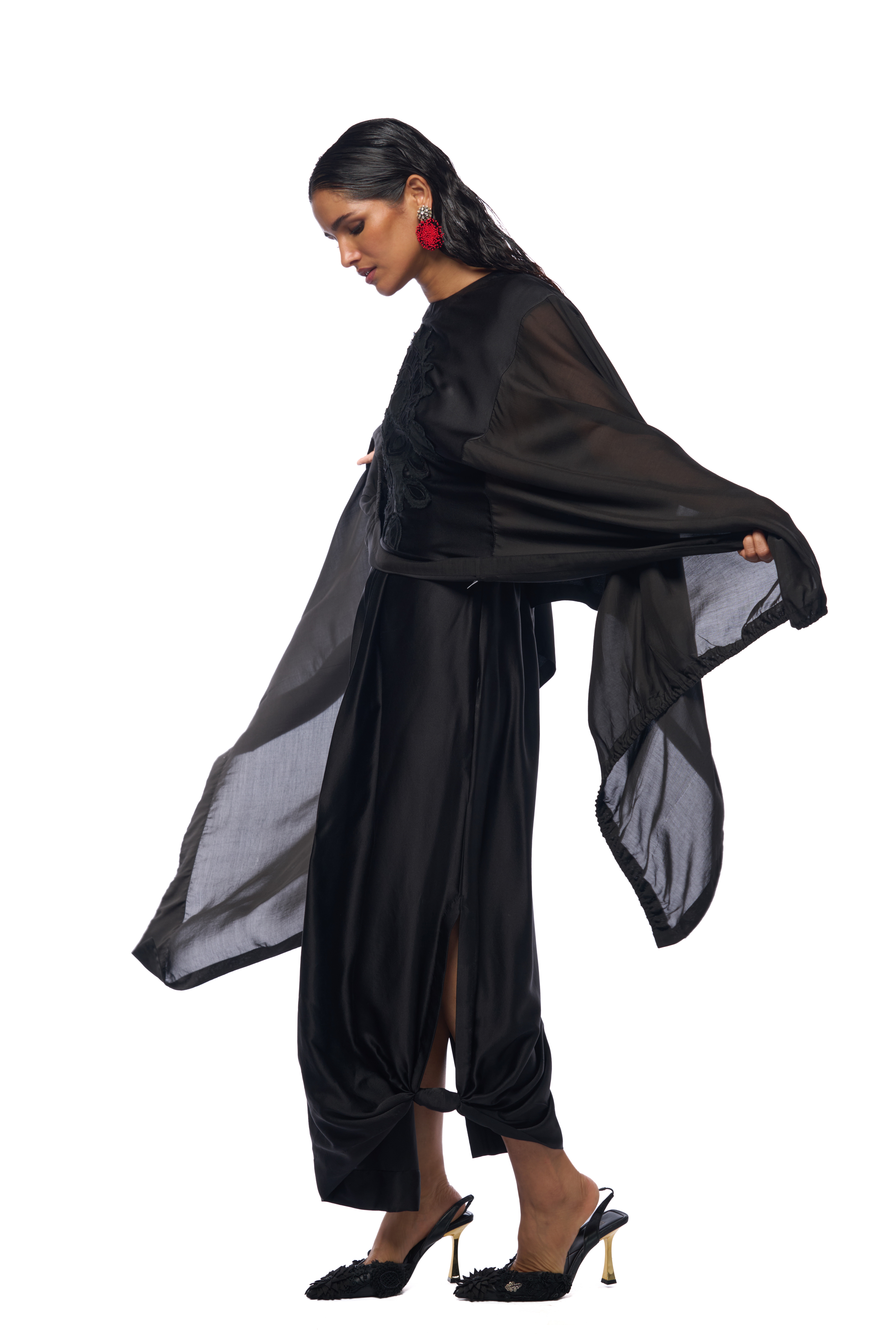 CAPE WITH LUNGI SKIRT
