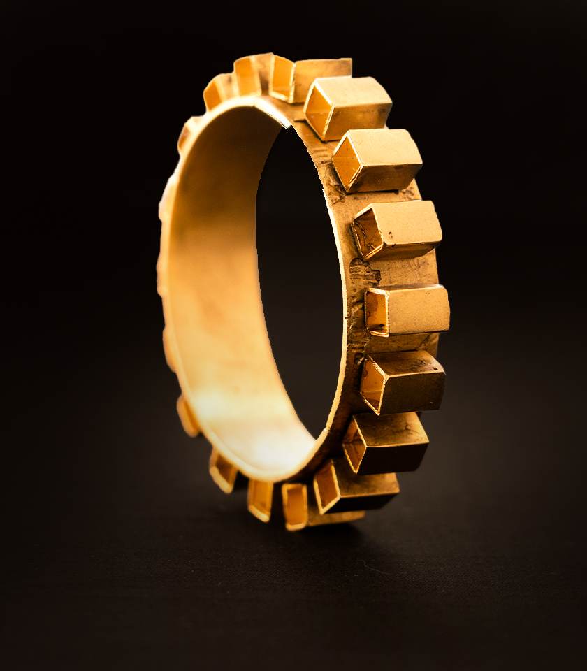 Metal brick bangle