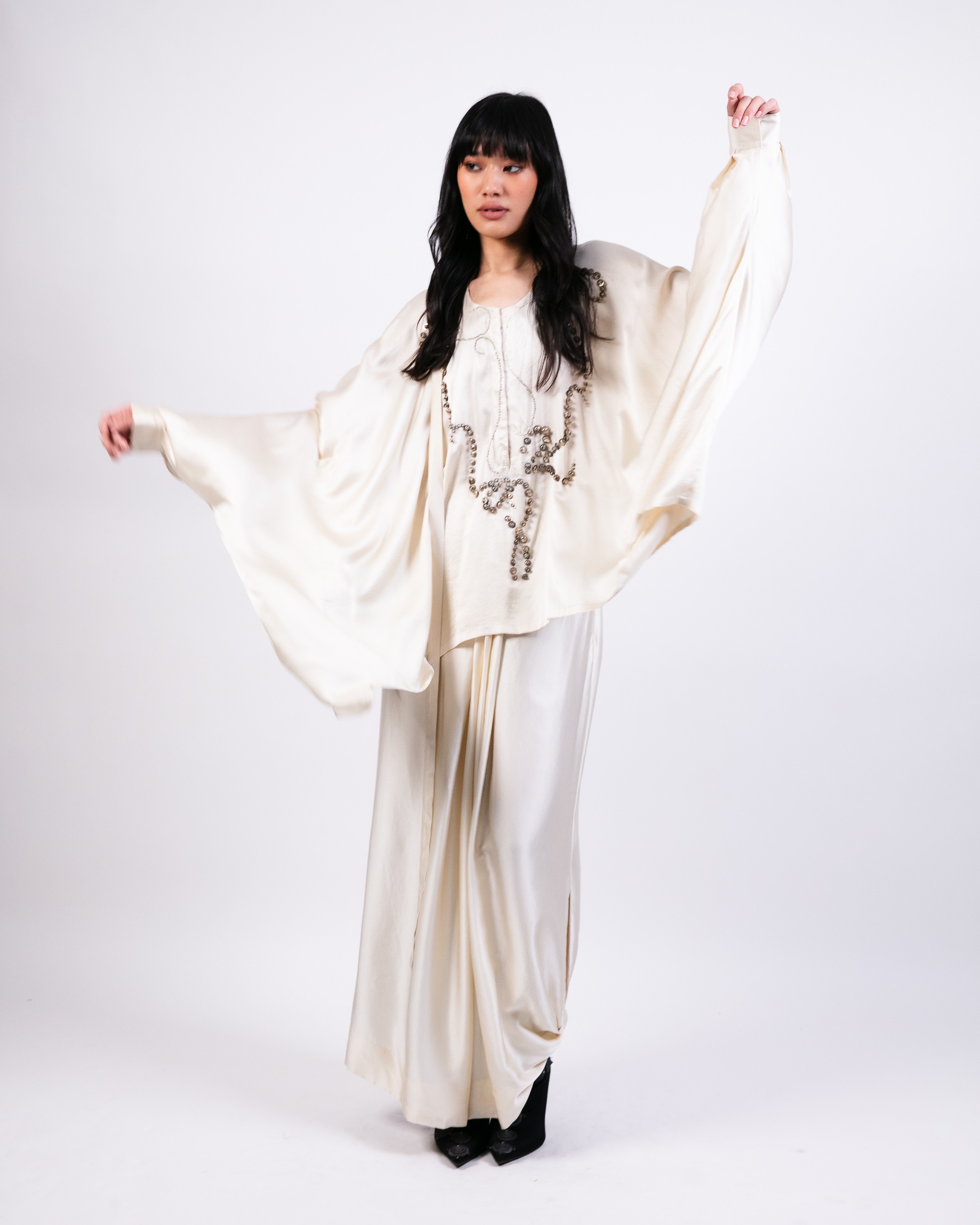 Short boxy kurta with silk lungi skirt