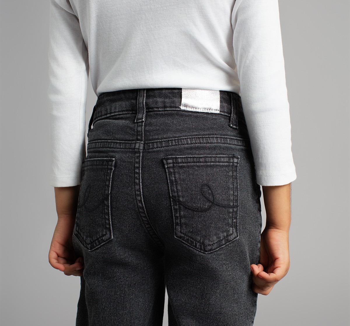 Girls Embroidered Straight Fit Denim Jeans