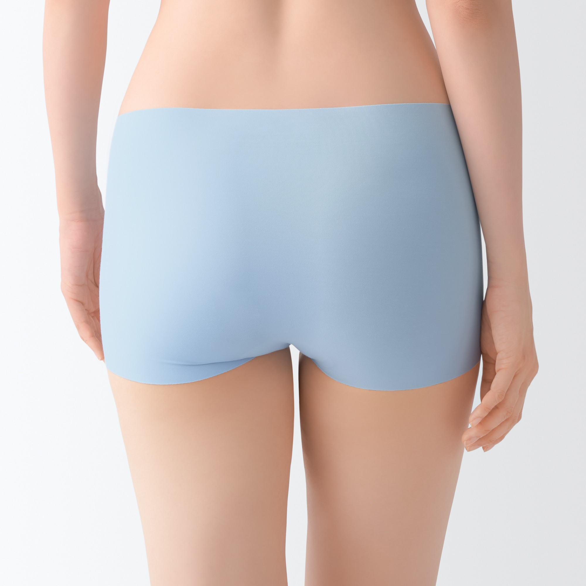 Seamless stretch boy shorts