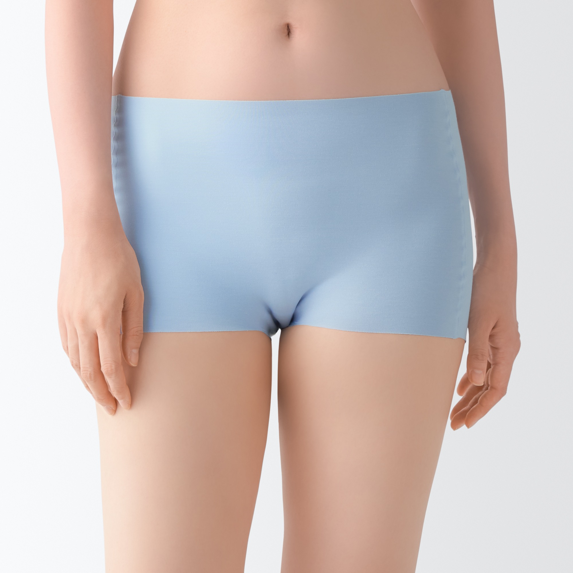 Seamless stretch boy shorts