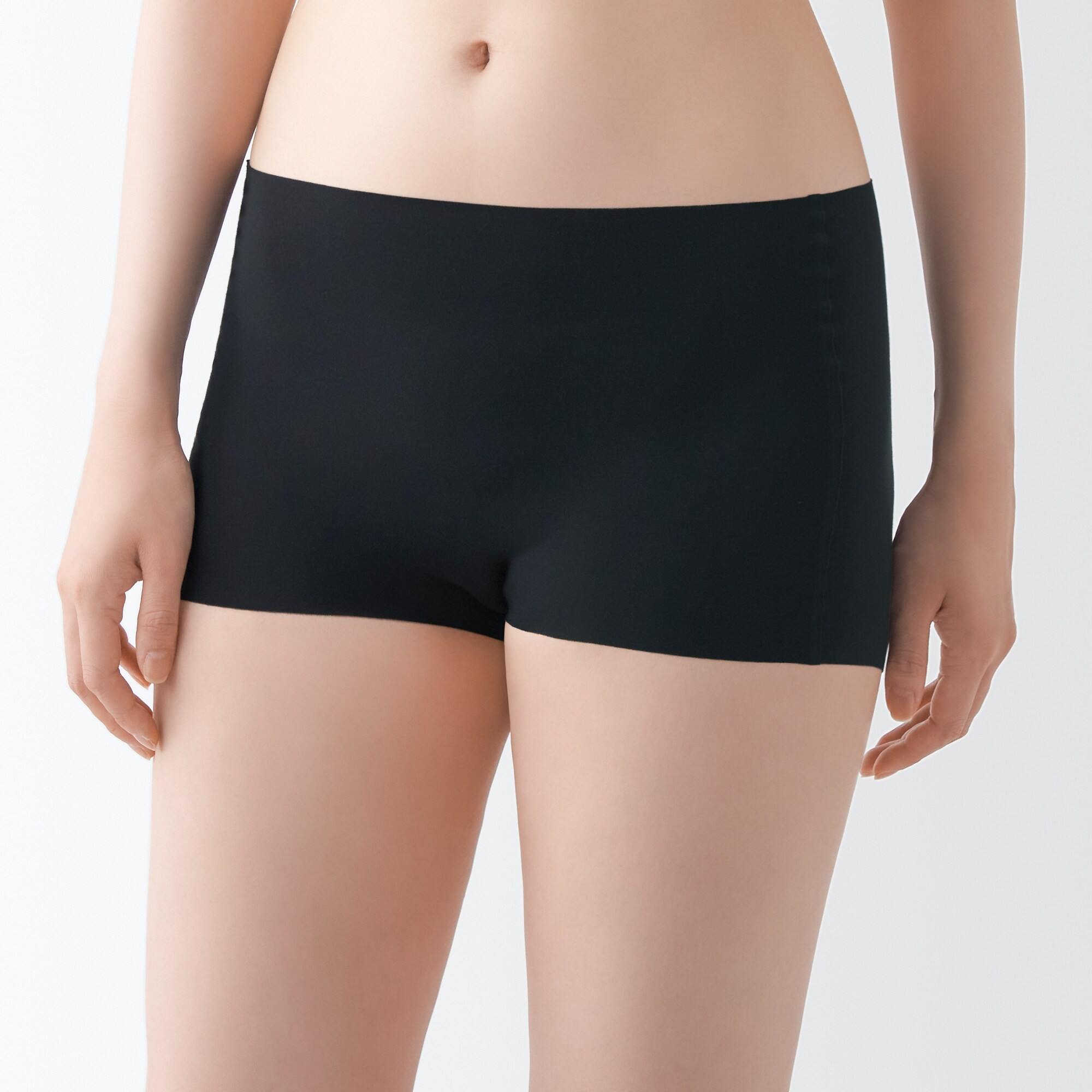 Seamless stretch boy shorts