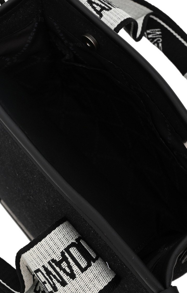 Bwebber-D Black Handbags