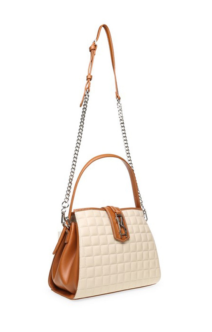 Bzhuri White Handbags