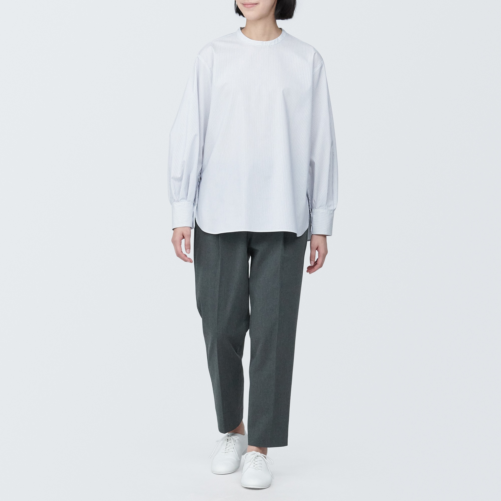 MUJI | Wrinkle resistant Tucked tapered pants