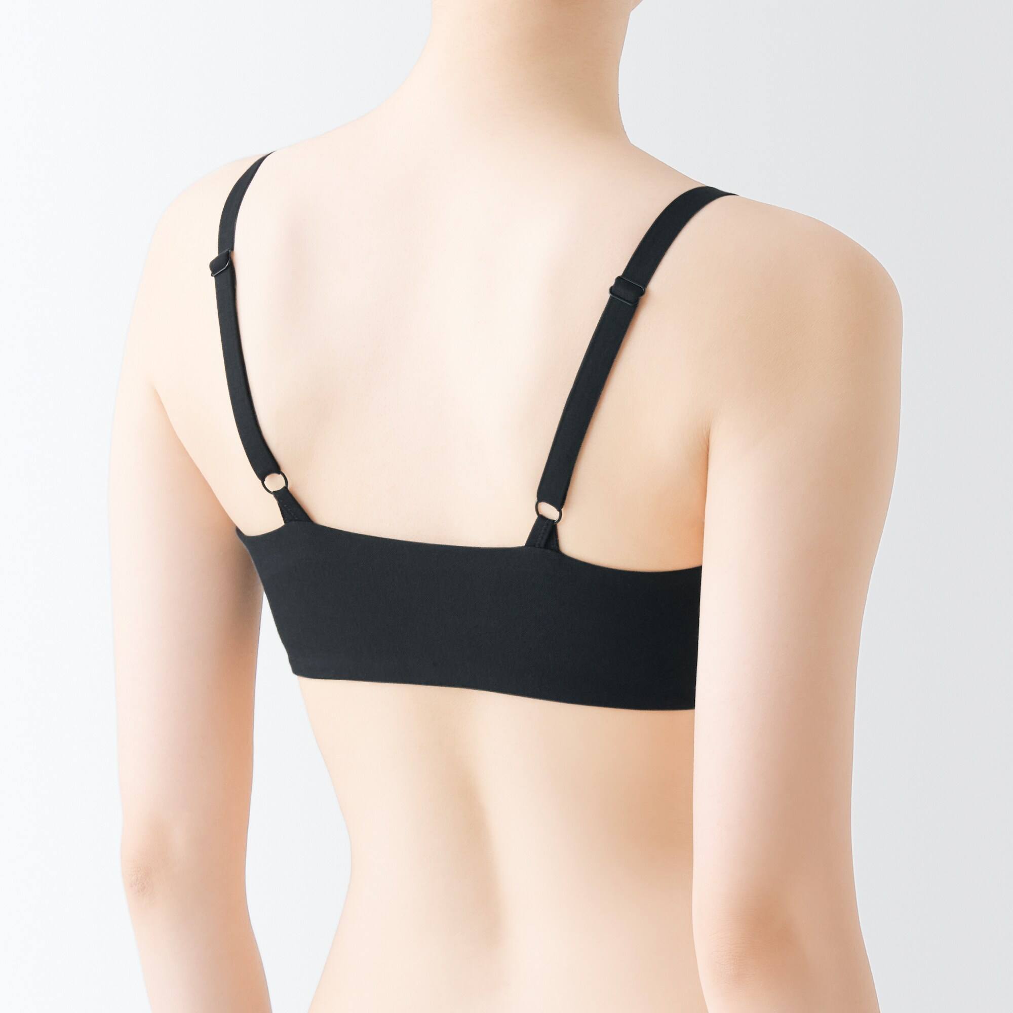 MUJI | Wireless molded bralette