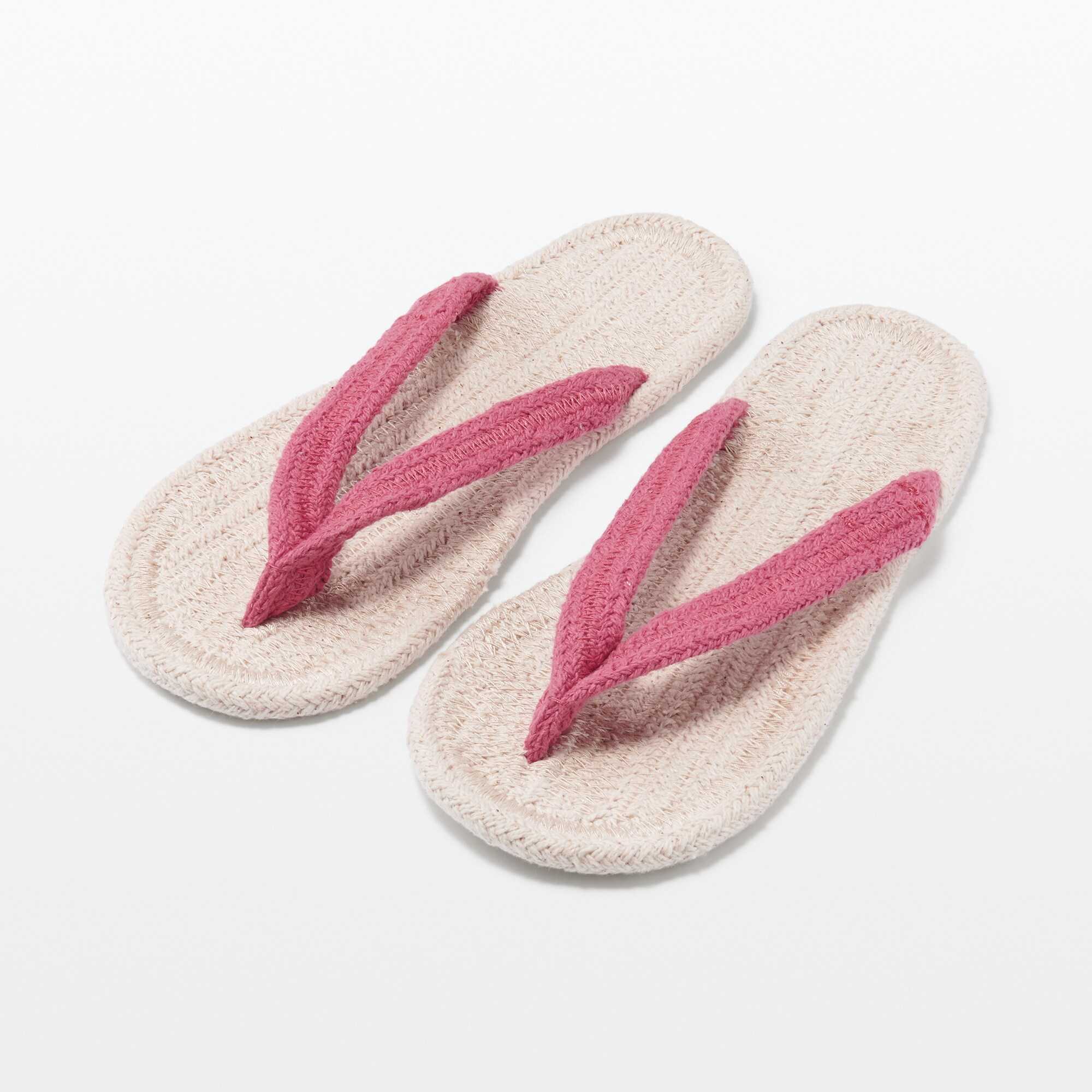 ROOM SANDALS TONG