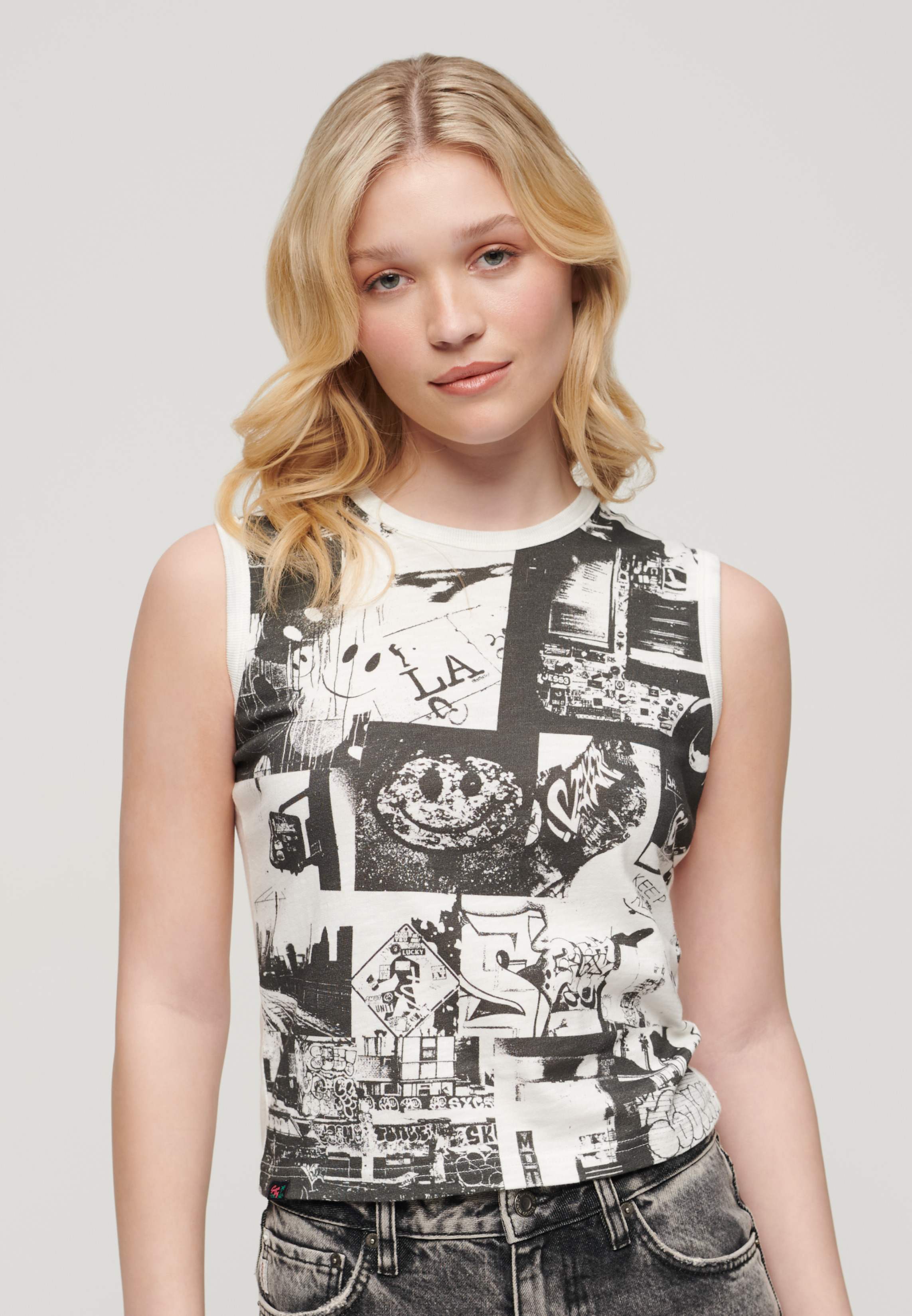 superdry-product-image