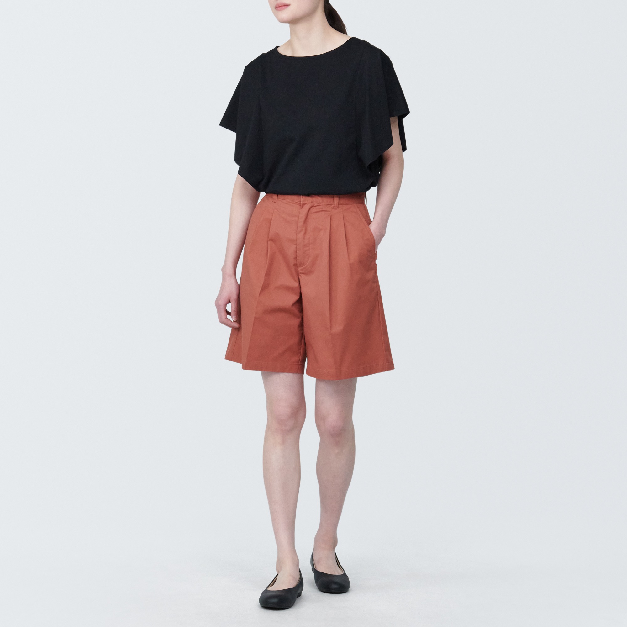 MUJI | Stretch Tucked half pants