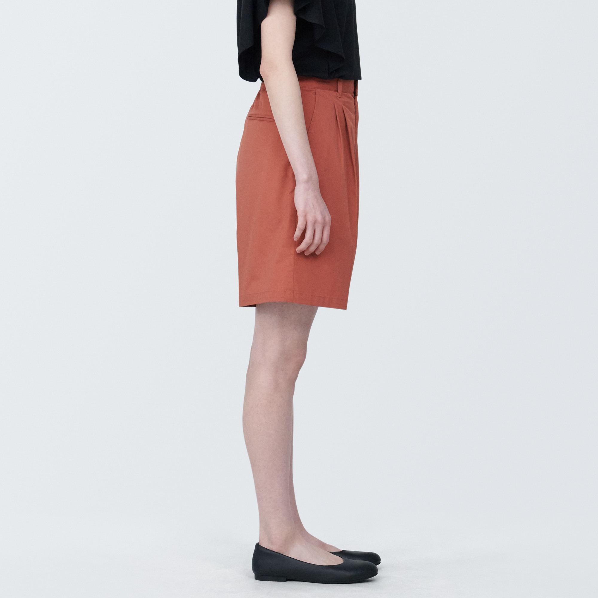 MUJI | Stretch Tucked half pants