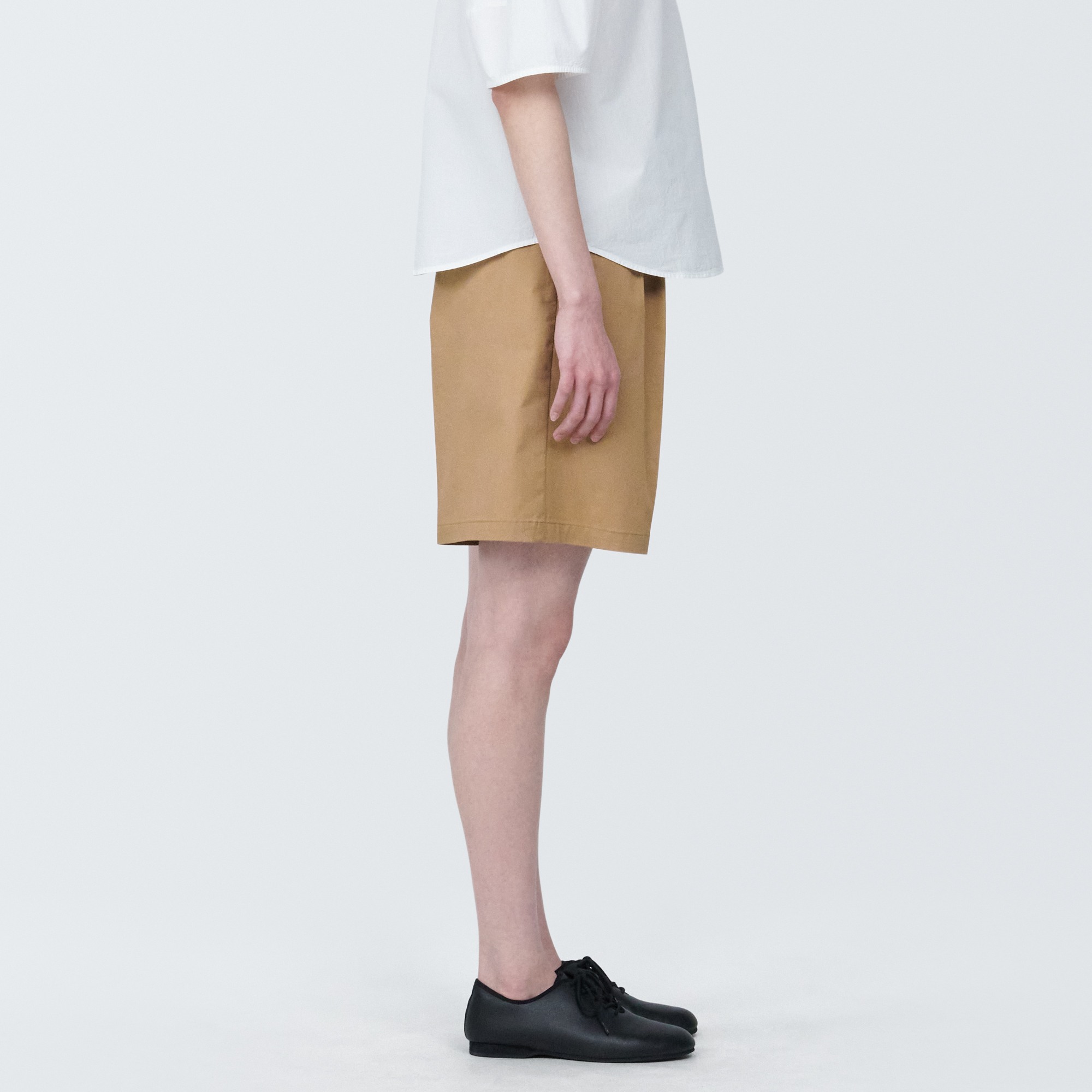 MUJI | Stretch Tucked half pants
