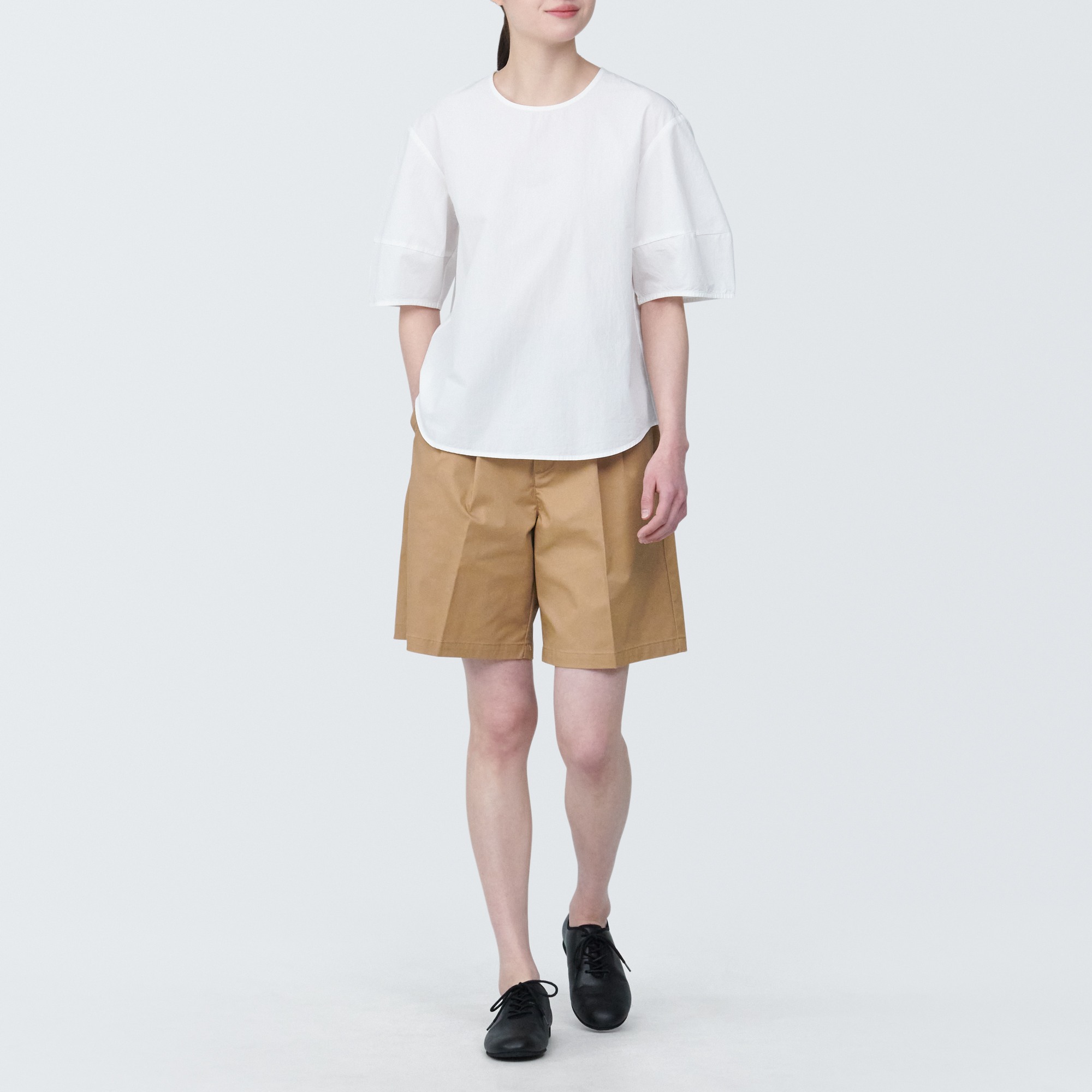 MUJI | Stretch Tucked half pants