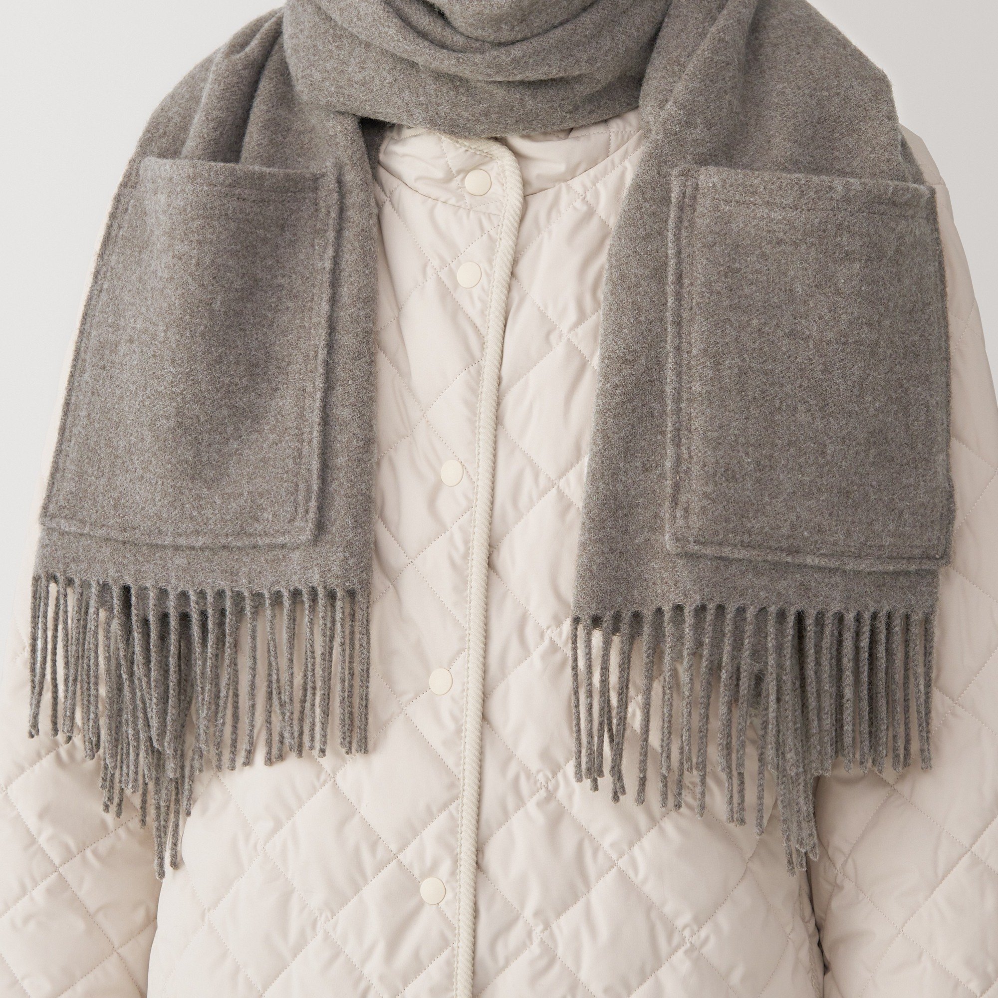 Wool Large Stole Whith Pocket