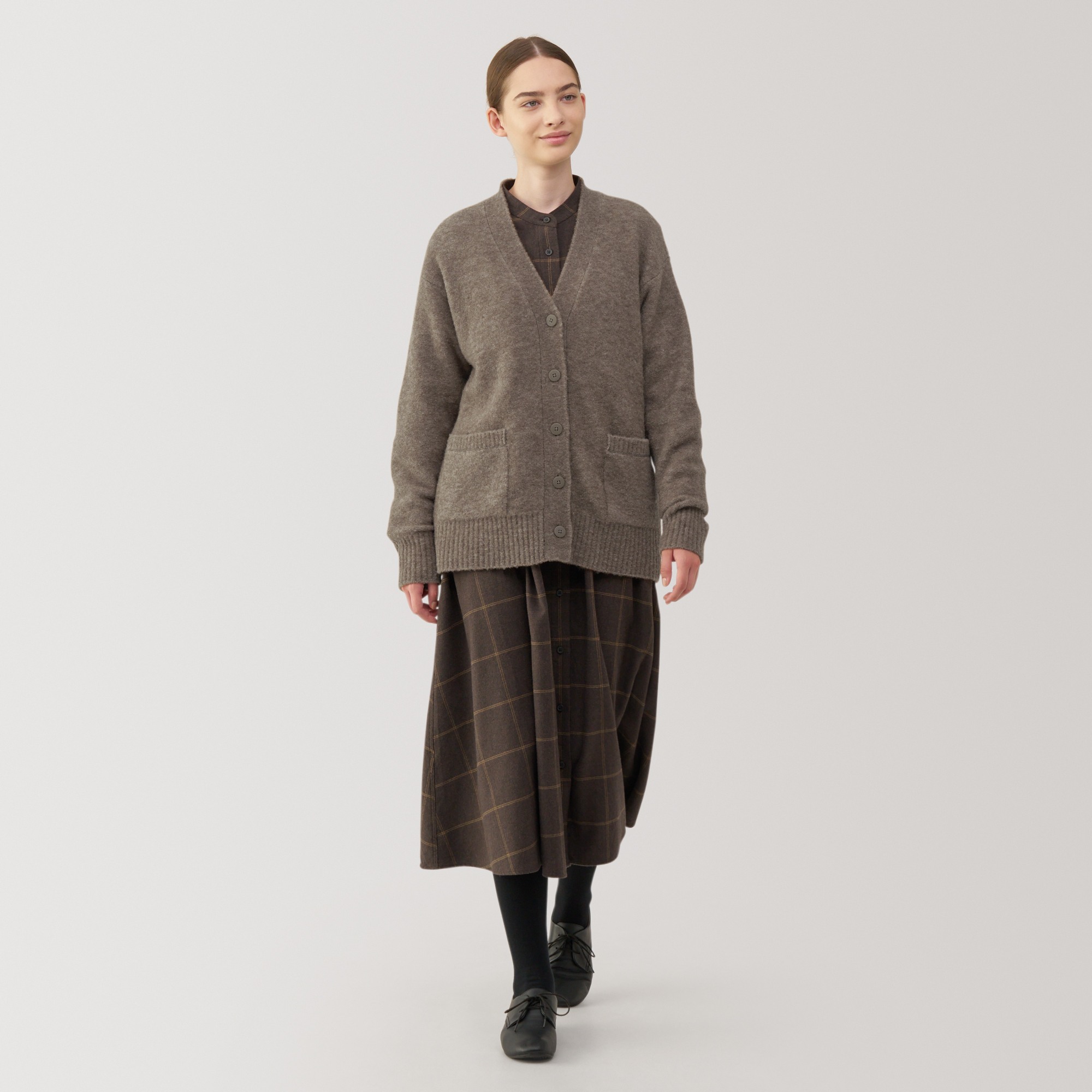 Women's Wool boucle V neck cardigan