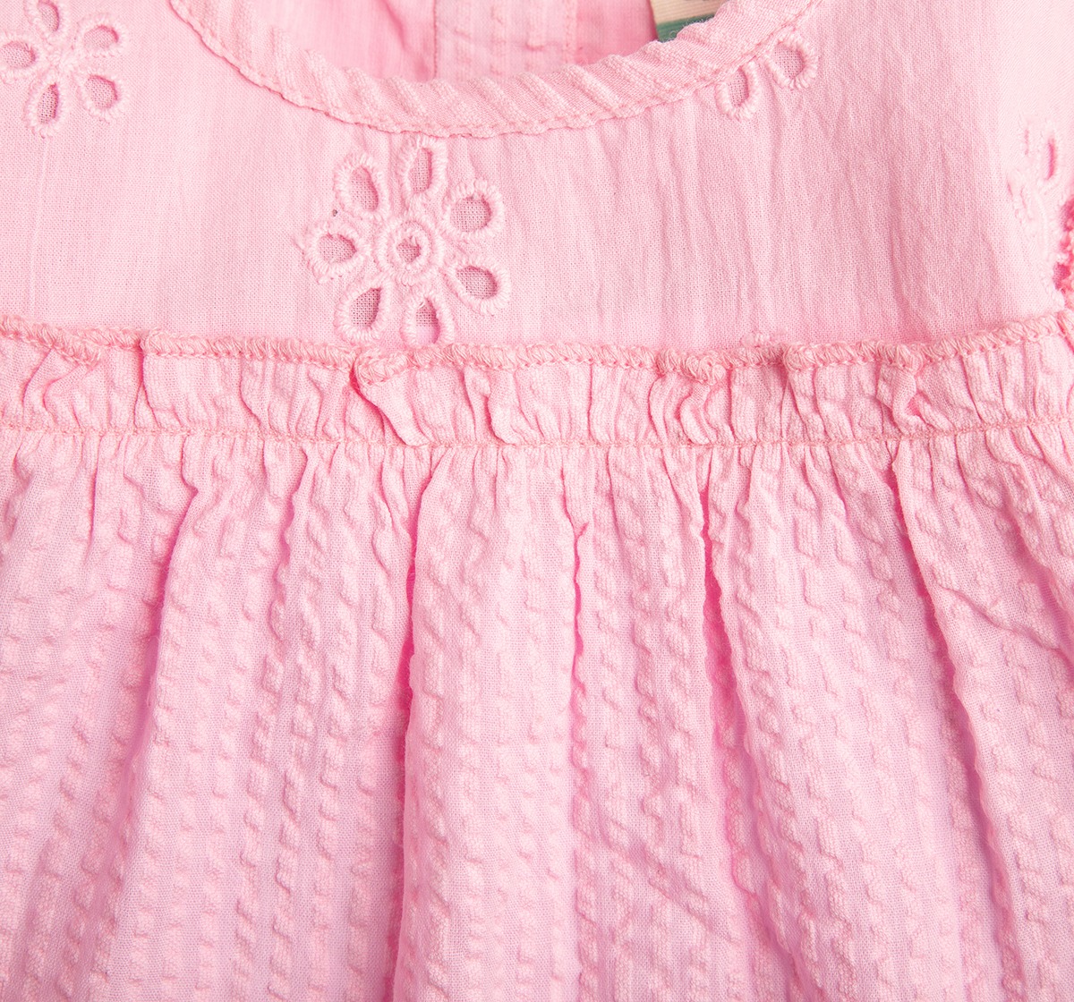 Infant Girls Crinkled Schiffli Top