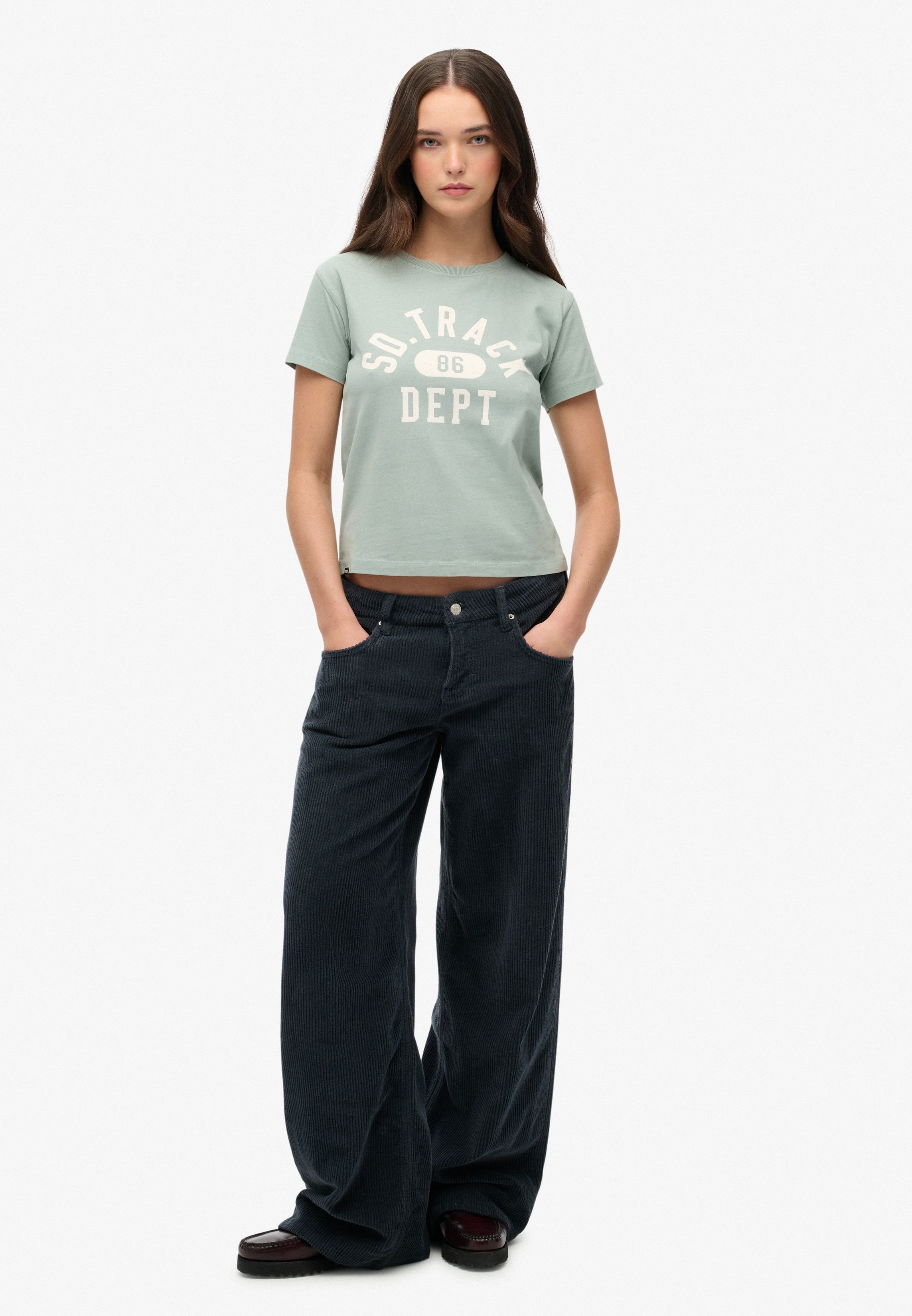 ATHLETIC GRAPHIC FITTED TEE