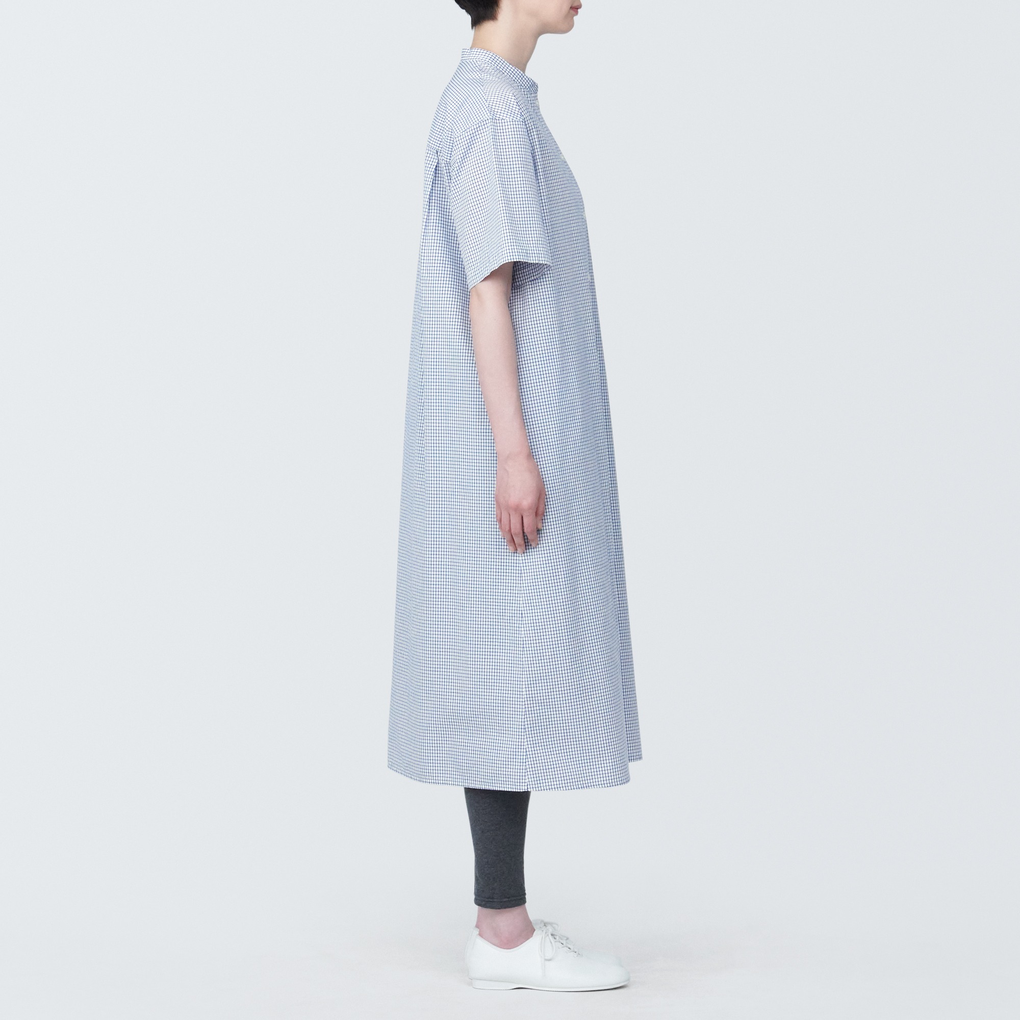 Cool touch broadcloth Stand collar Short Sleeve dress
