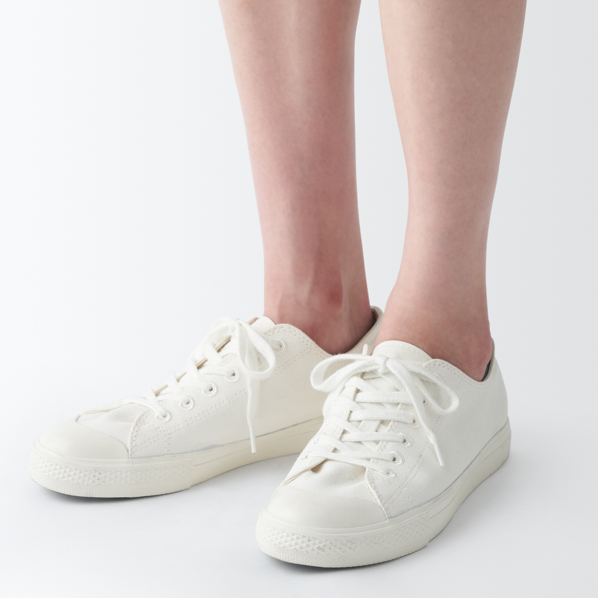 seamless toe low-rise no-show socks with Heel Grip
