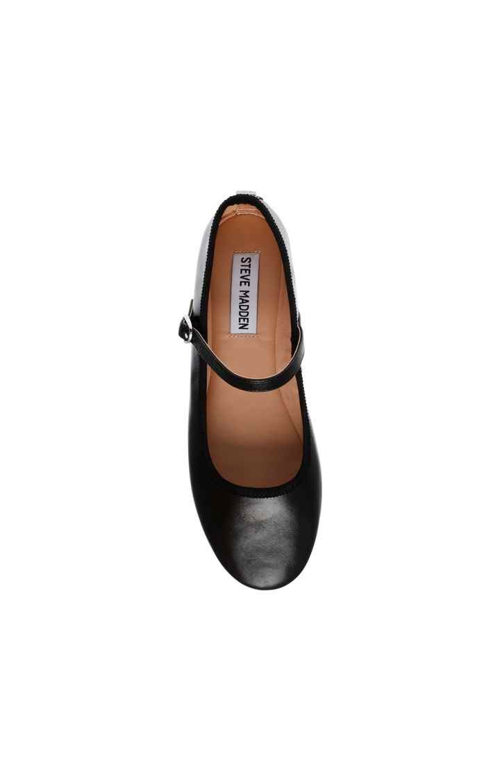Vinetta Black Closed Flats & Ballerinas