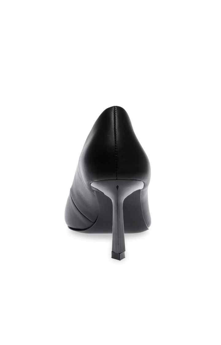 Vivion Black Pumps